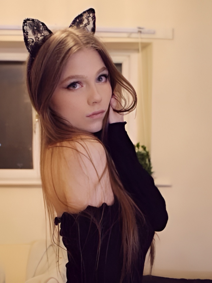 Мадина привлекальеная девушка из Углегорска цена от 2500 руб