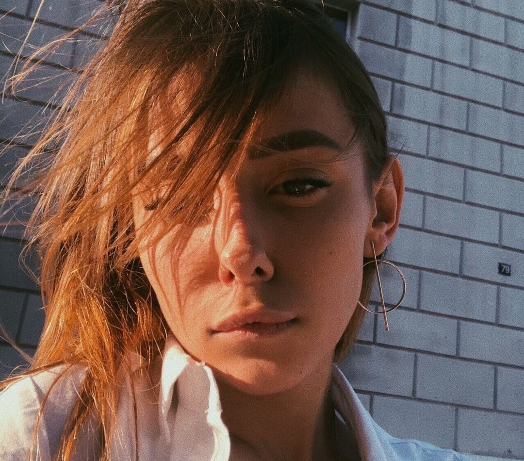 Надя привлекальеная девушка из Углегорска цена от 3000 руб