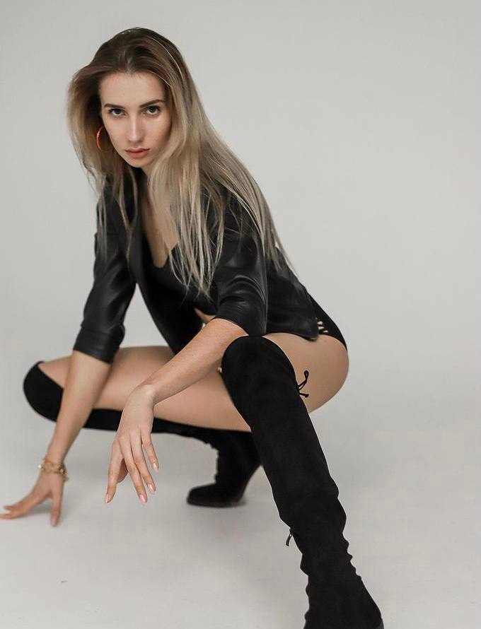 🎥 Антонина привлекальеная девушка из Углегорска цена от 3000 руб