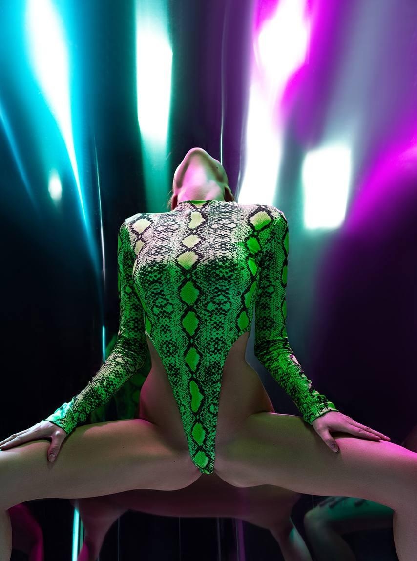 Диляра привлекальеная девушка из Углегорска цена от 6000 руб